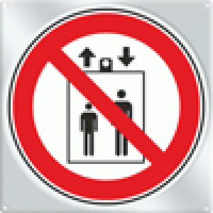 Р34.Запрещается пользоваться лифтом для подъема (спуска) людей 